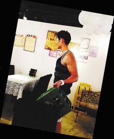 爆料模特餐馆事件视频,一场引发热议的餐饮风波  第1张